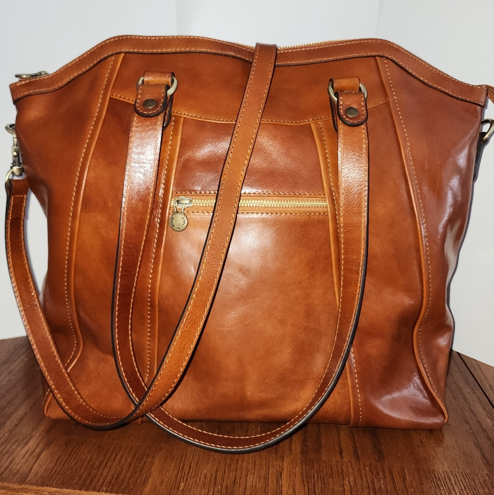 Brand new Italian leather tote with crossbody strap
